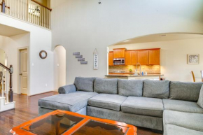 Less Than 1 Mi to Lake Conroe Home with Furnished Patio!